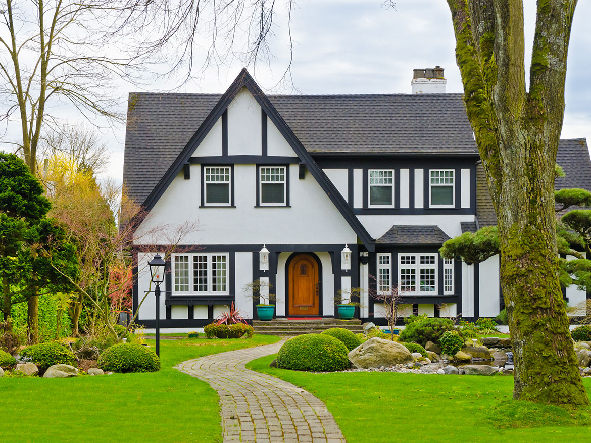 Finding Your Dream Home: A Guide to Navigating the Real Estate Market